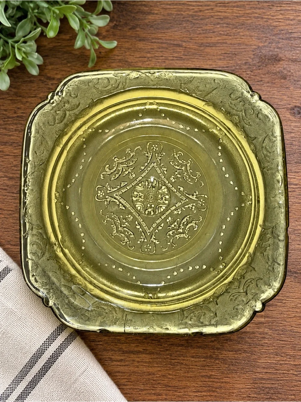 Vintage Amber Glass Dessert Plates Set of 4 Ornate Floral Scroll 6” Square